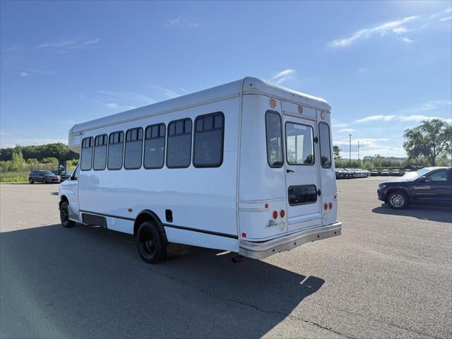 2019 Ford E-450 Cutaway E-450 DRW 158' WB