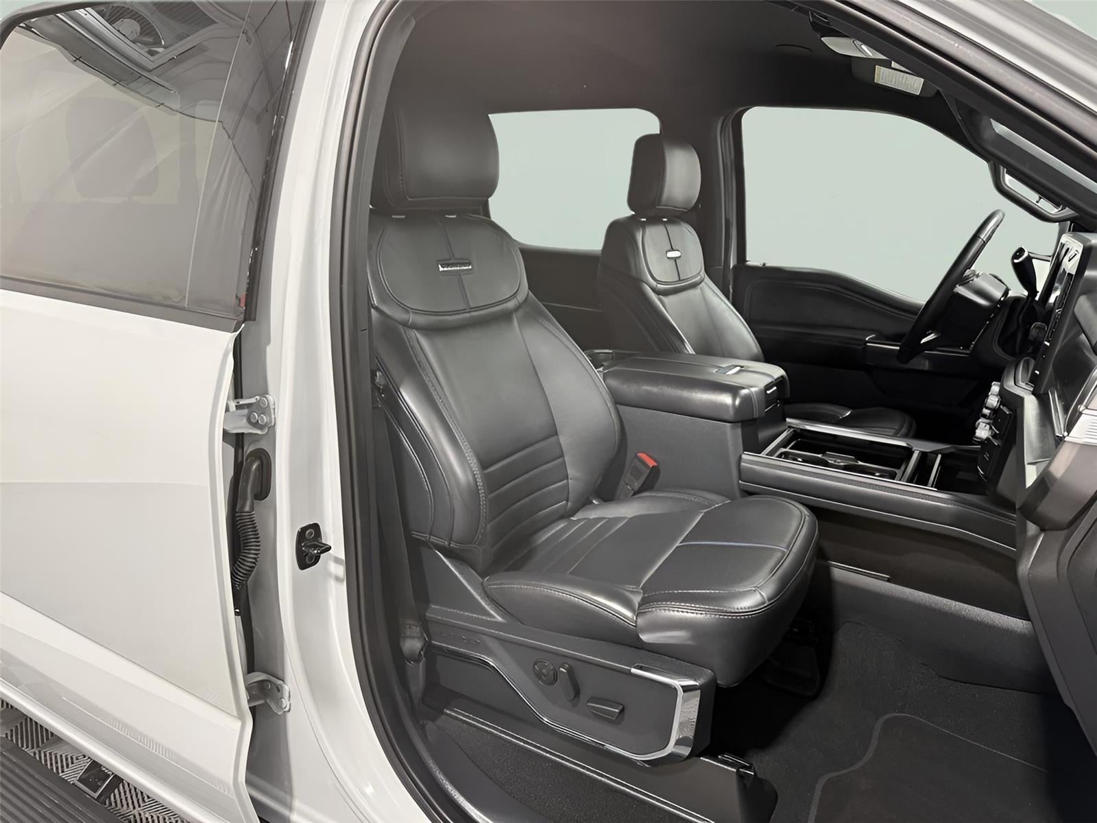 2025 Ford F-250 Platinum