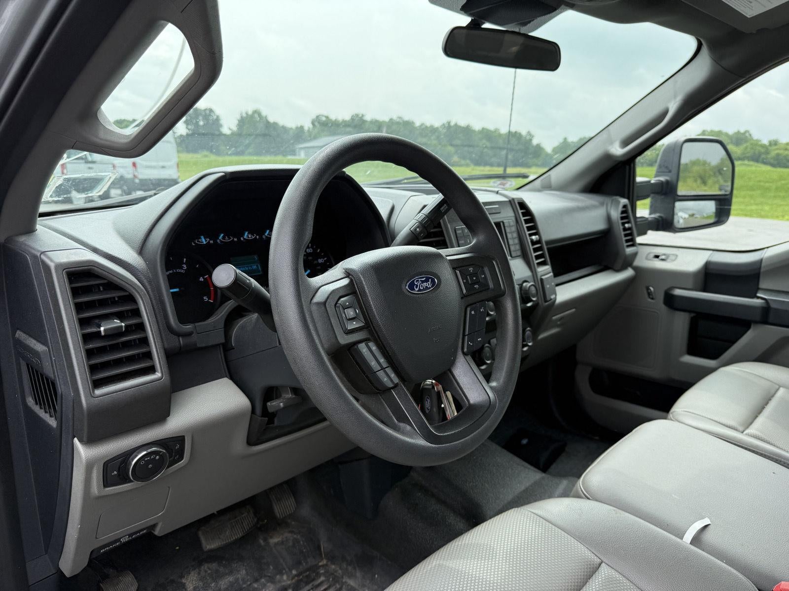 2022 Ford F-350 XL