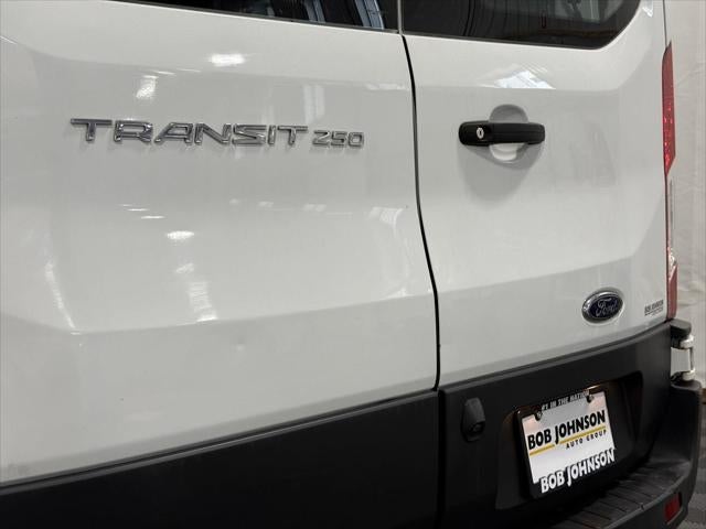2018 Ford Transit-250 T-250 130 Low Rf 9000 GVWR Swing-Out RH Dr