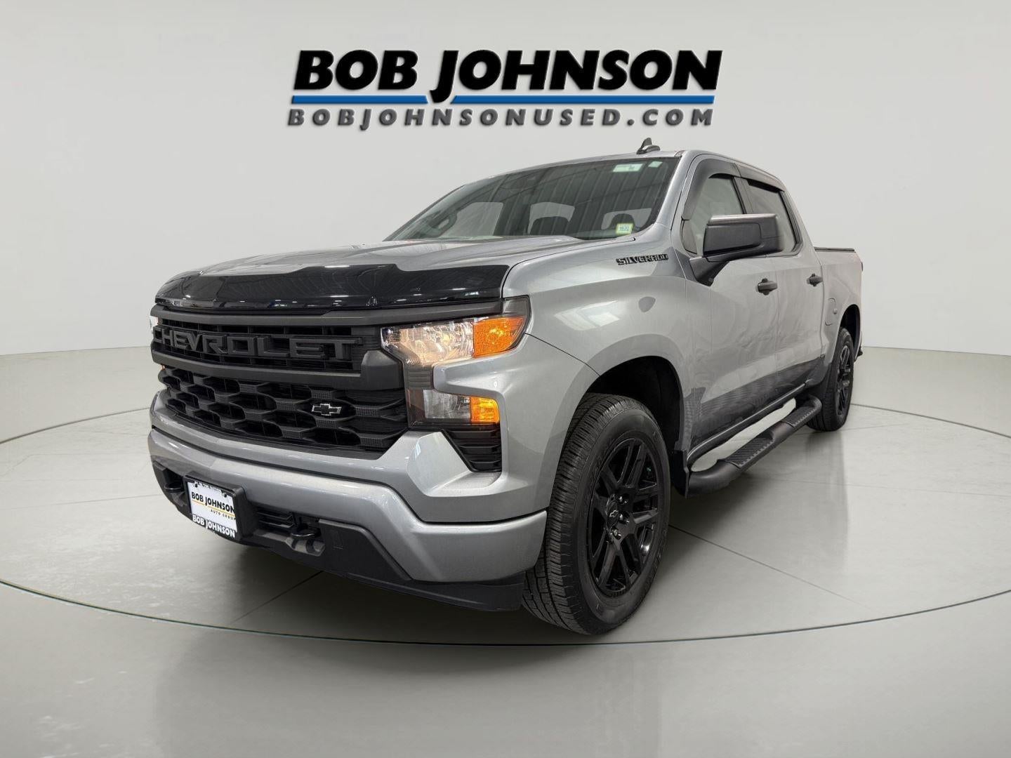 2023 Chevrolet Silverado 1500 4WD Crew Cab Short Bed Custom