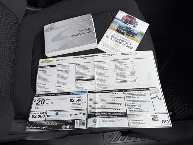 2020 Chevrolet Silverado 1500 4WD Crew Cab Short Bed Custom