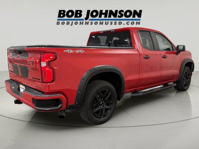 2021 Chevrolet Silverado 1500 4WD Double Cab Standard Bed Custom