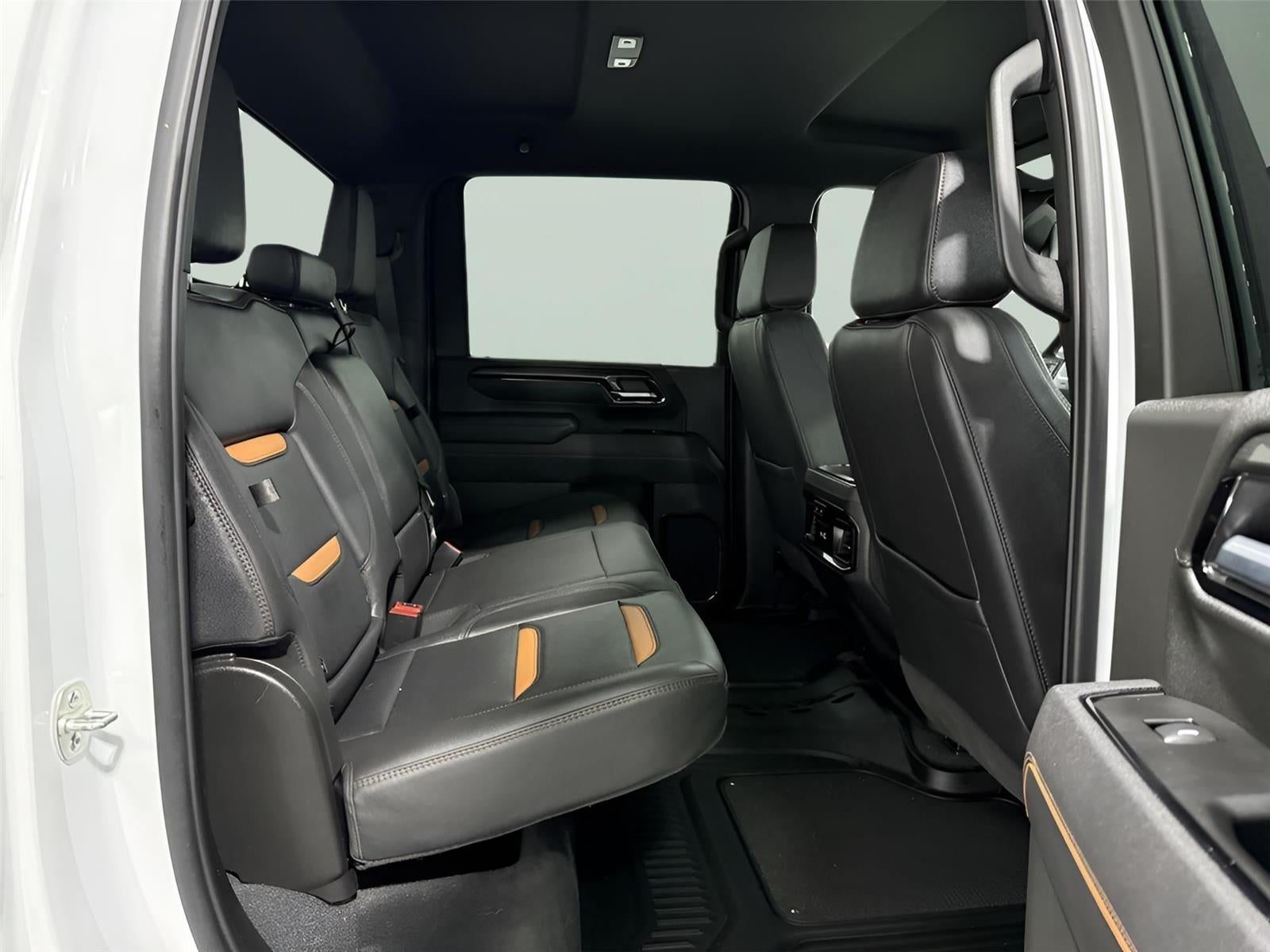 2025 GMC Sierra 2500HD 4WD Crew Cab Standard Bed AT4