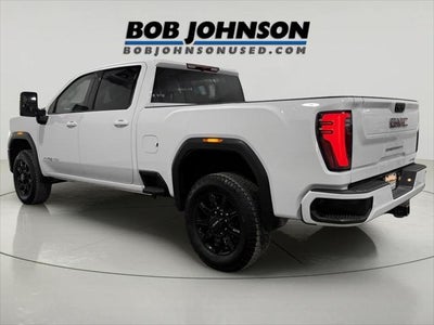 2025 GMC Sierra 2500HD 4WD Crew Cab Standard Bed AT4
