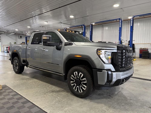 2026 GMC Sierra 2500HD Crew Cab, Standard Bed, Denali Ultimate, 4WD