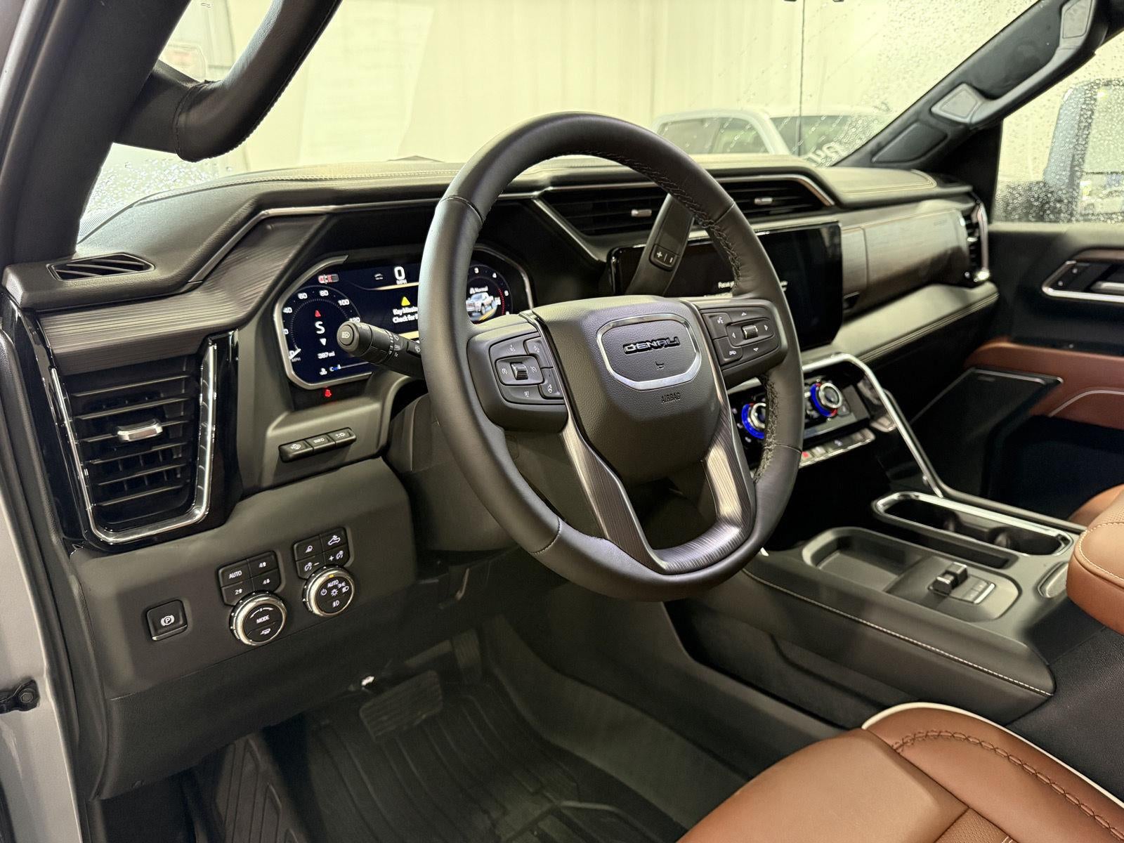 2026 GMC Sierra 2500HD Crew Cab, Standard Bed, Denali Ultimate, 4WD