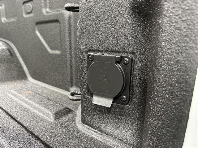 2024 GMC Sierra 2500HD 4WD Crew Cab Standard Bed AT4