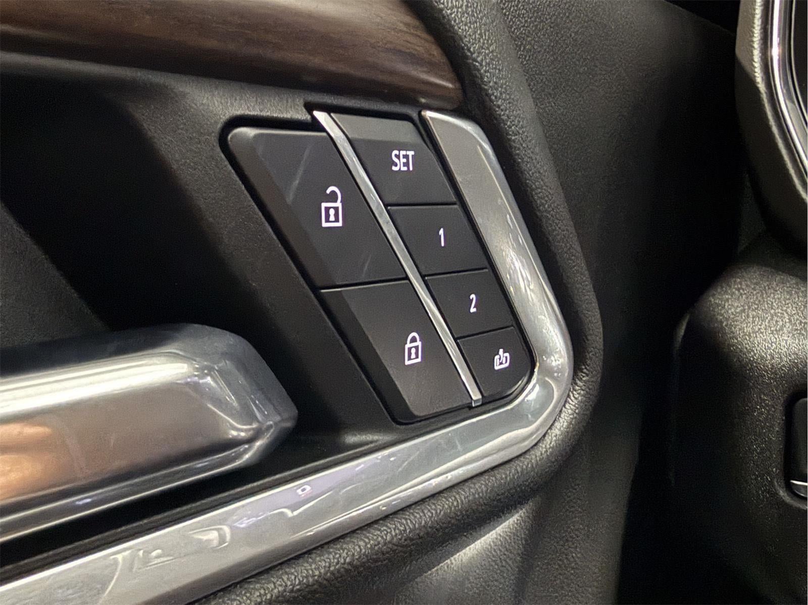 2025 GMC Sierra 2500HD 4WD Crew Cab Standard Bed SLT