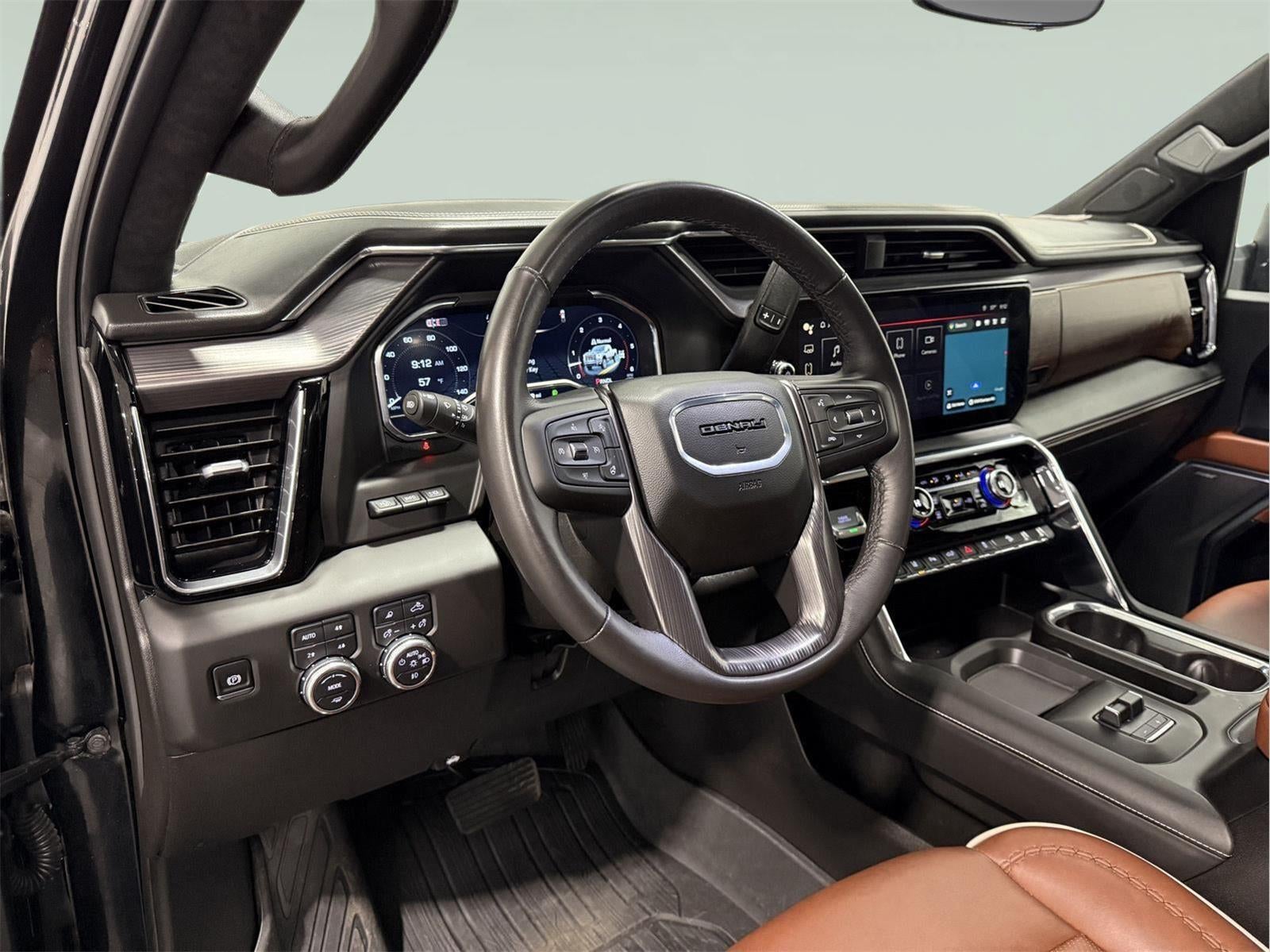 2025 GMC Sierra 2500HD Crew Cab, Standard Bed, Denali Ultimate, 4WD