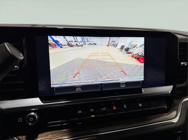 2024 GMC Sierra 1500 4WD Crew Cab Short Box Elevation with 3VL