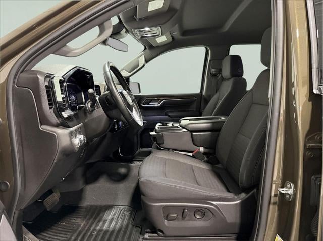 2024 GMC Sierra 1500 4WD Crew Cab Short Box Elevation with 3VL