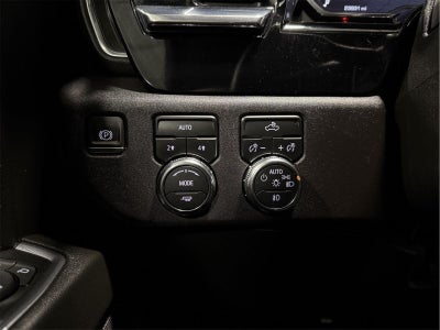 2023 GMC Sierra 1500 4WD Crew Cab Short Box Elevation with 3VL