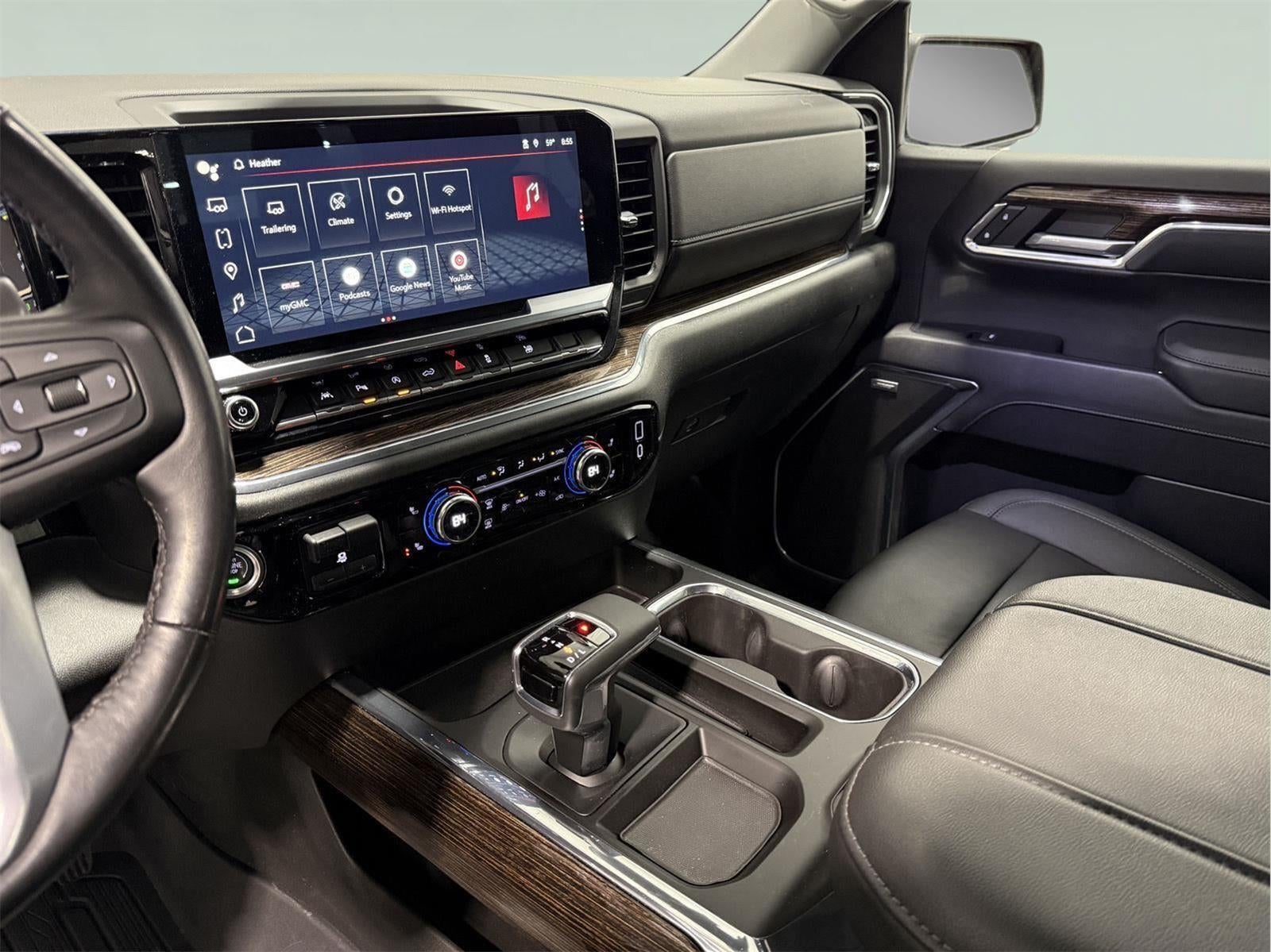 2023 GMC Sierra 1500 4WD Crew Cab Short Box Elevation with 3SB