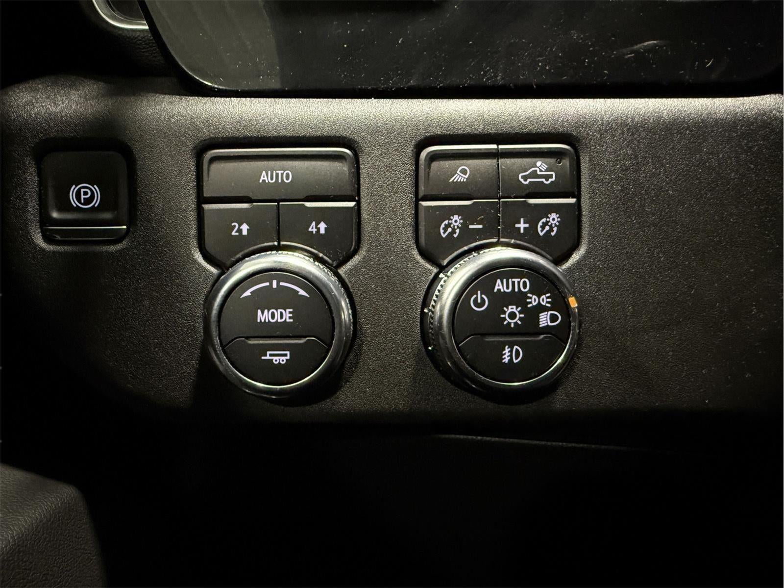 2023 GMC Sierra 1500 4WD Crew Cab Short Box Elevation with 3SB