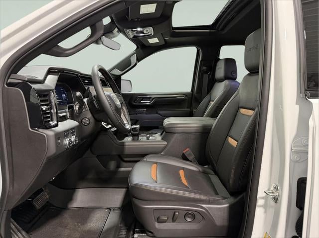 2025 GMC Sierra 1500 4WD Crew Cab Short Box AT4