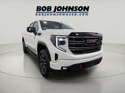 2025 GMC Sierra 1500 4WD Crew Cab Short Box AT4