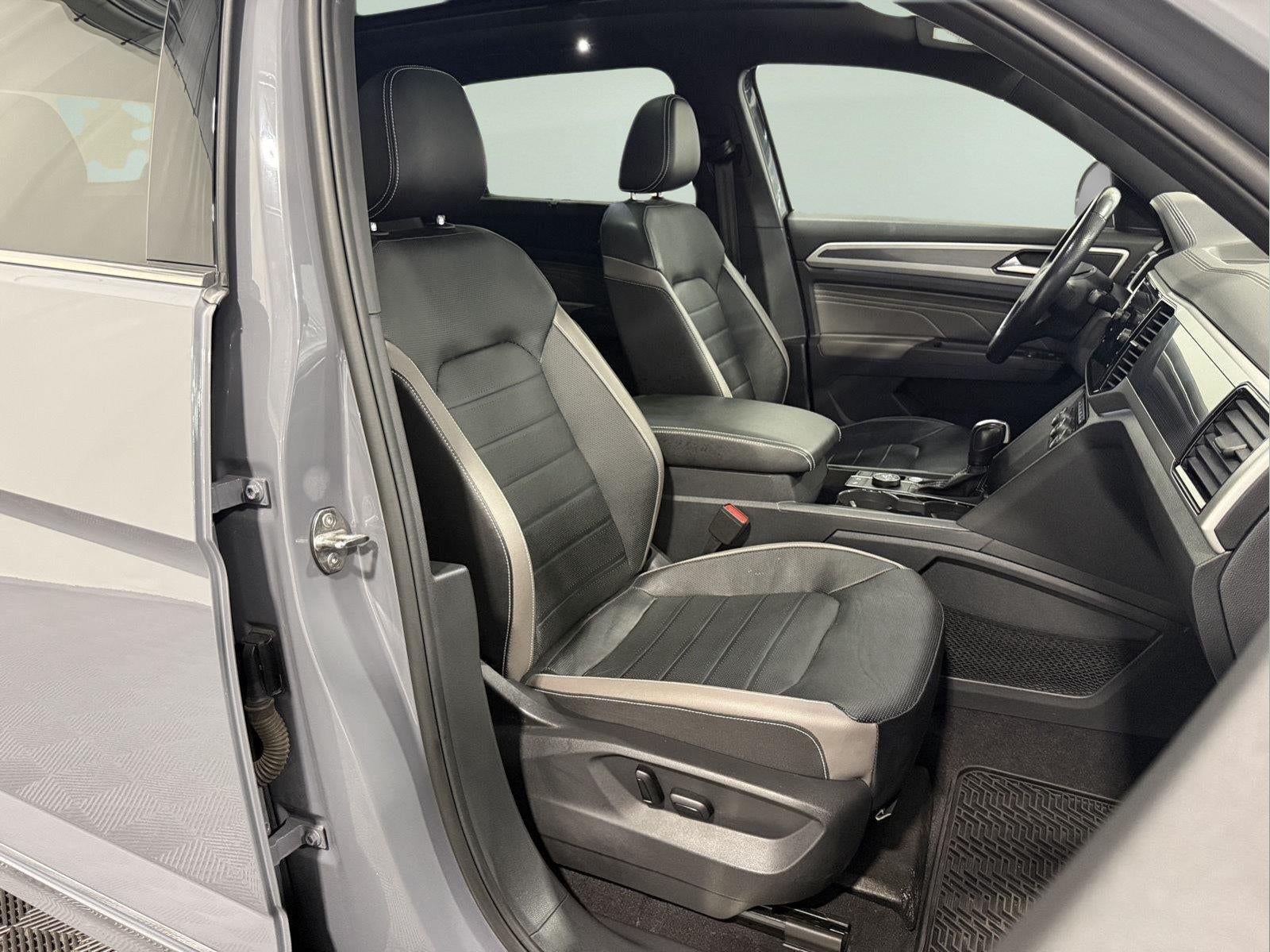 2022 Volkswagen Atlas Cross Sport 3.6L V6 SEL Premium R-Line
