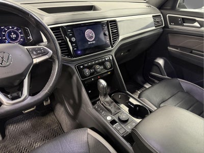2022 Volkswagen Atlas Cross Sport 3.6L V6 SEL Premium R-Line