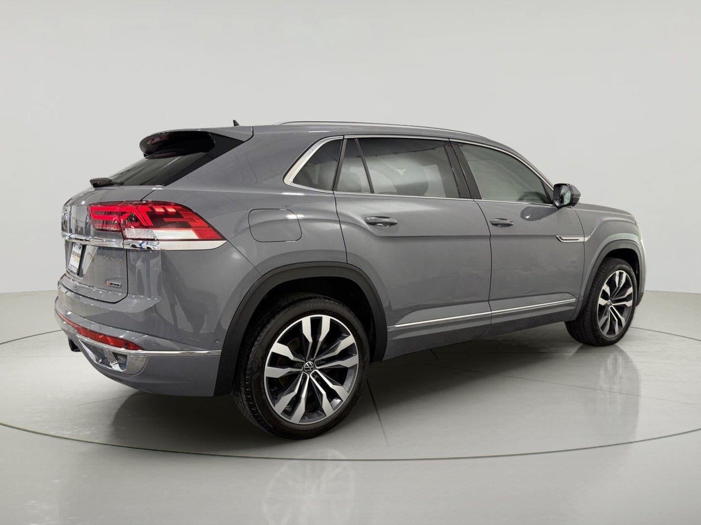 2022 Volkswagen Atlas Cross Sport 3.6L V6 SEL Premium R-Line