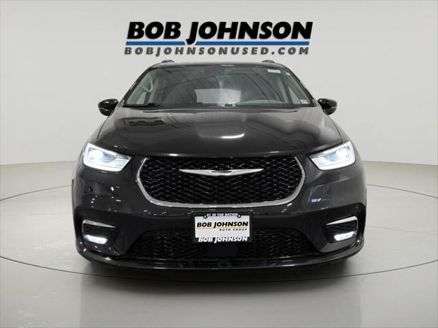 2022 Chrysler Pacifica Touring L AWD