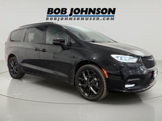 2022 Chrysler Pacifica Touring L AWD