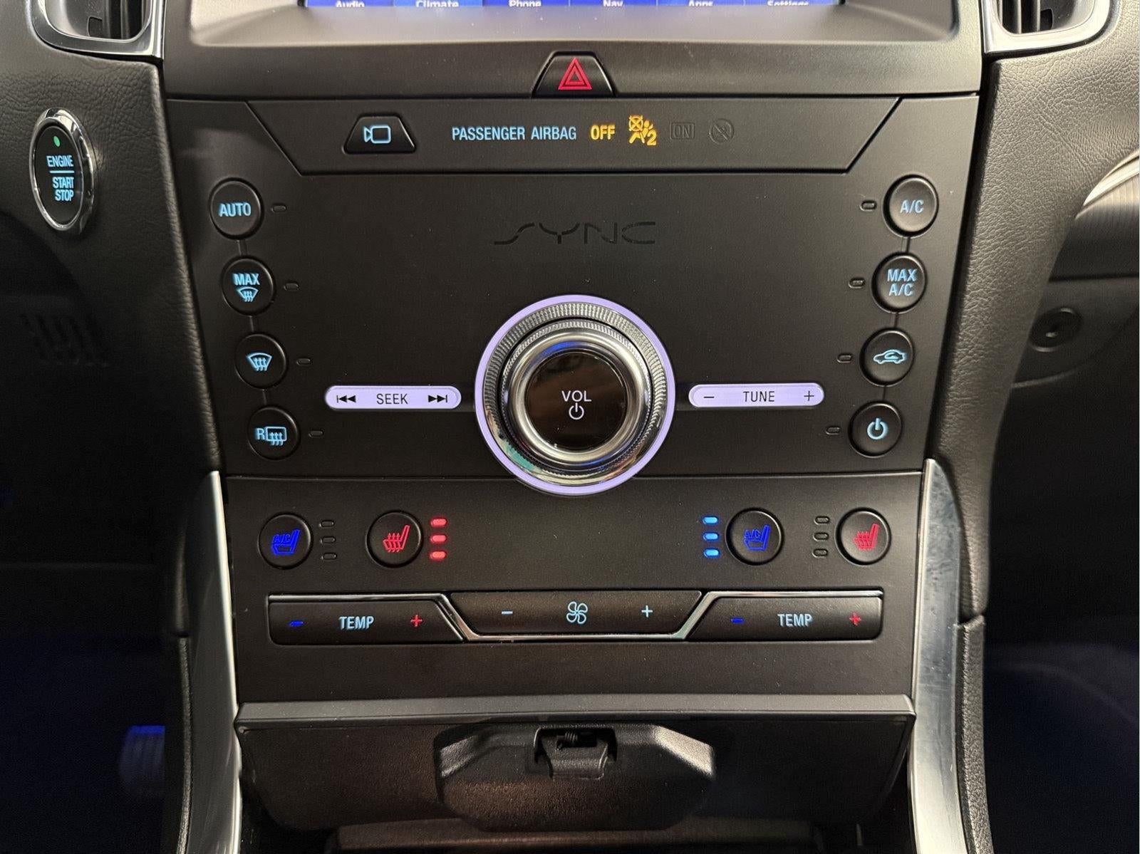 2020 Ford Edge Titanium