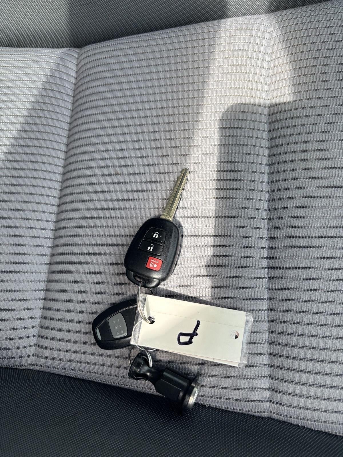 2014 Toyota RAV4 LE