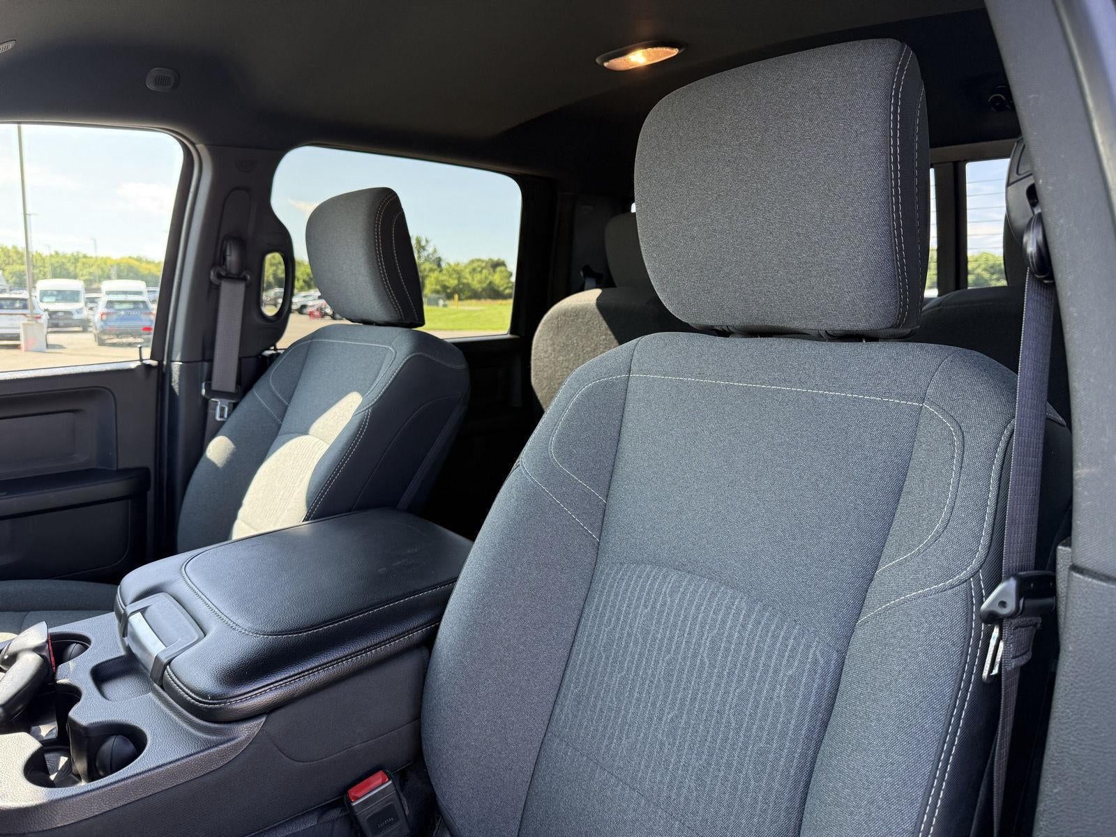 2021 RAM 2500 Tradesman Crew Cab 4x4 6'4' Box