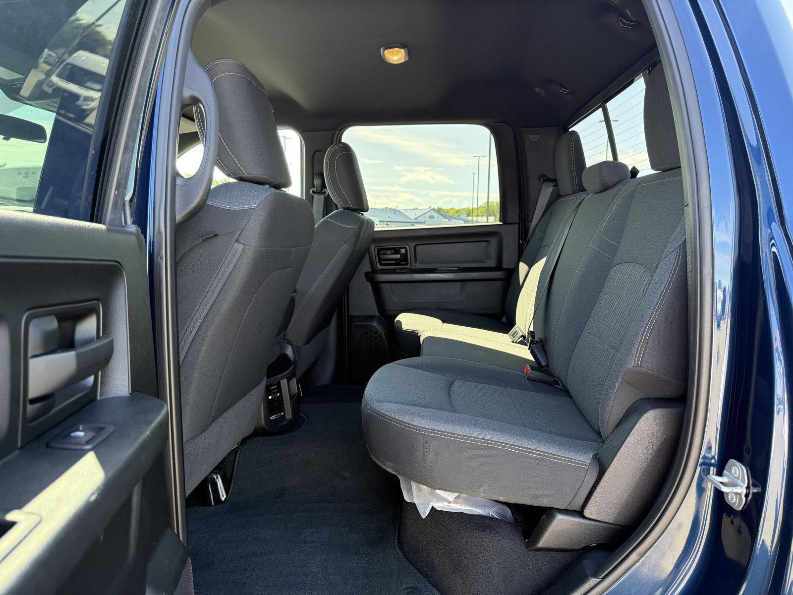2021 RAM 2500 Tradesman Crew Cab 4x4 6'4' Box
