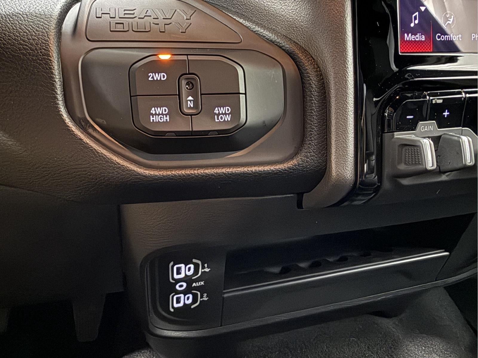 2026 RAM 2500 Big Horn Crew Cab 4x4 6'4' Box
