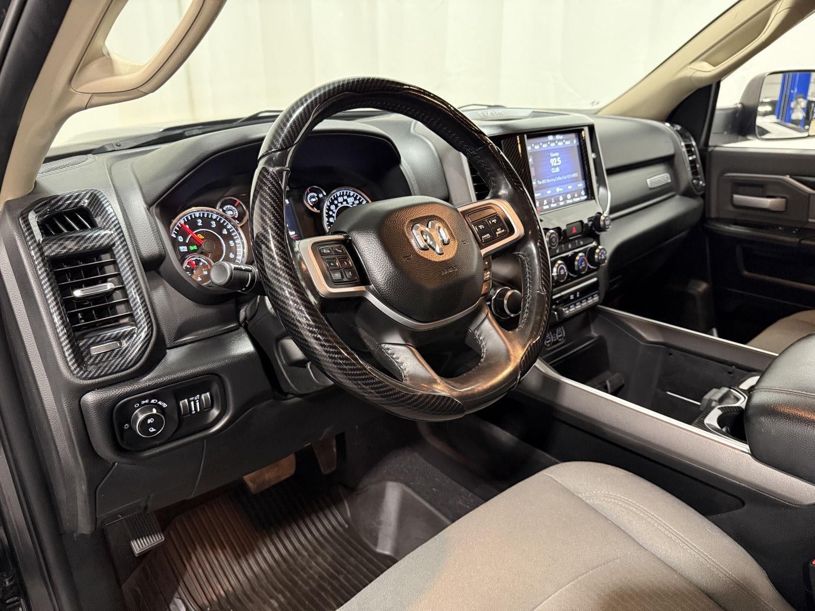 2020 RAM 2500 Big Horn Crew Cab 4x4 6'4' Box