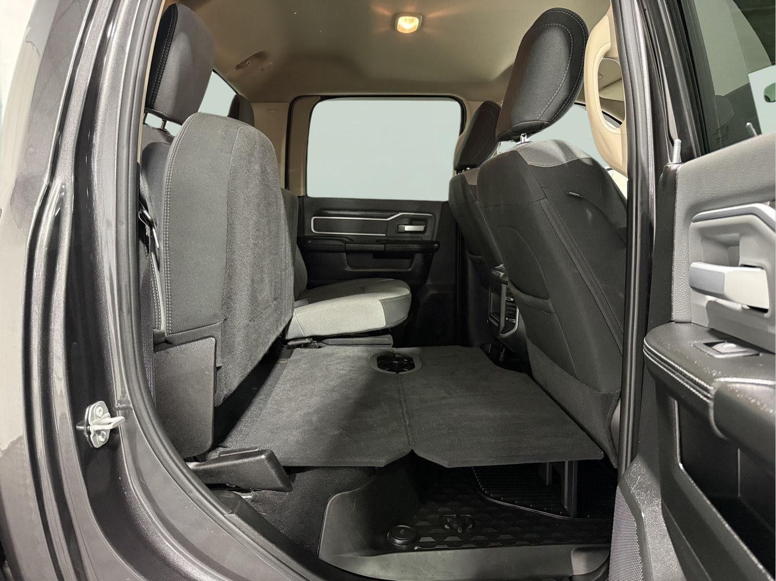 2020 RAM 2500 Big Horn Crew Cab 4x4 6'4' Box