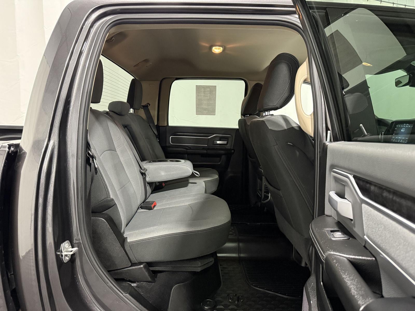 2020 RAM 2500 Big Horn Crew Cab 4x4 6'4' Box