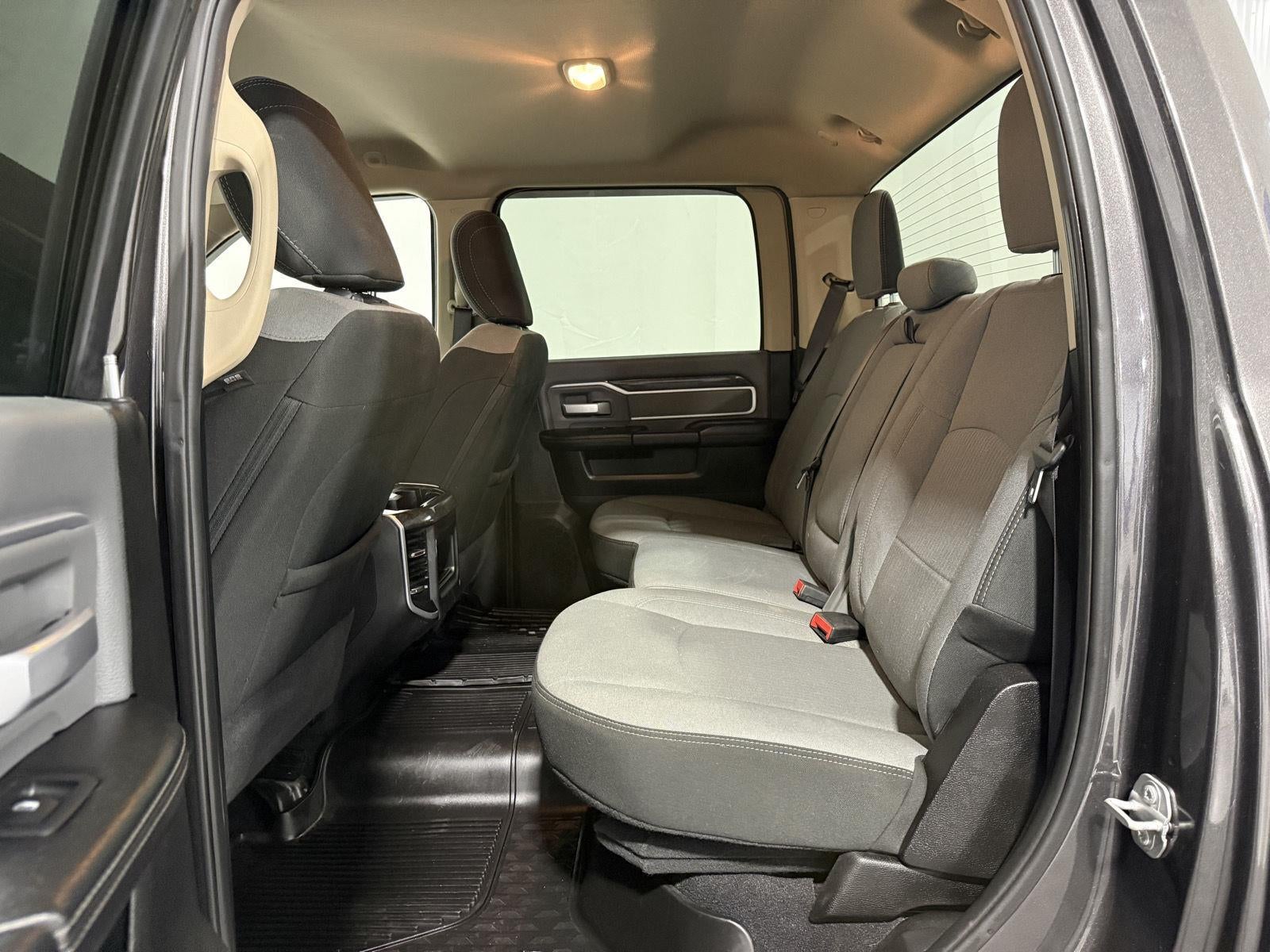 2020 RAM 2500 Big Horn Crew Cab 4x4 6'4' Box
