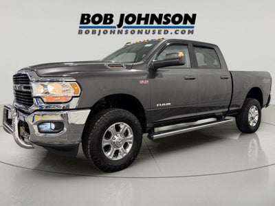 2020 RAM 2500 Big Horn Crew Cab 4x4 6'4' Box