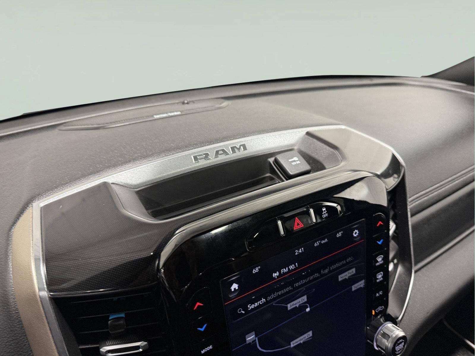2019 RAM 2500 Laramie Crew Cab 4x4 6'4' Box
