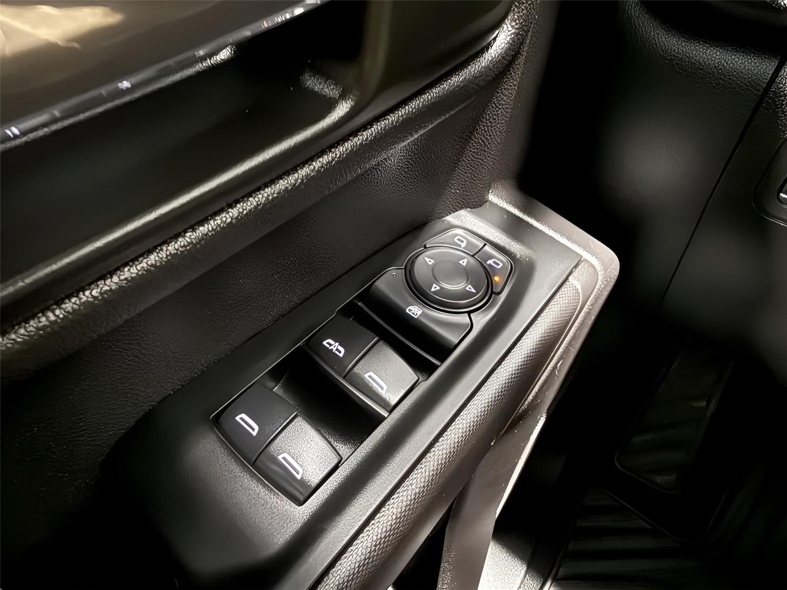 2024 Chevrolet Silverado 1500 4WD Crew Cab Short Bed Custom