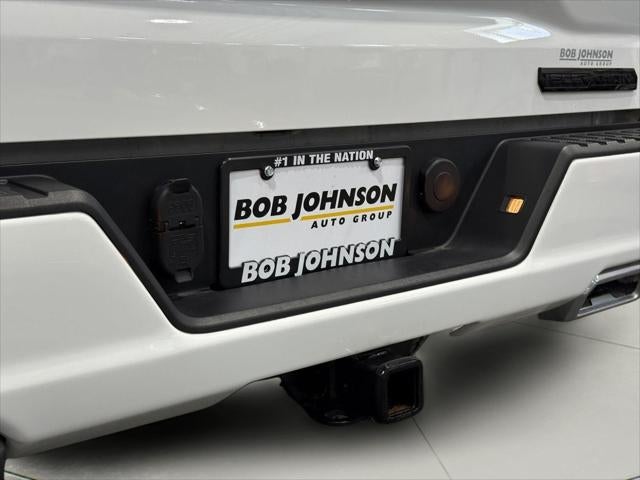 2024 GMC Sierra 1500 4WD Crew Cab Short Box Elevation with 3SB
