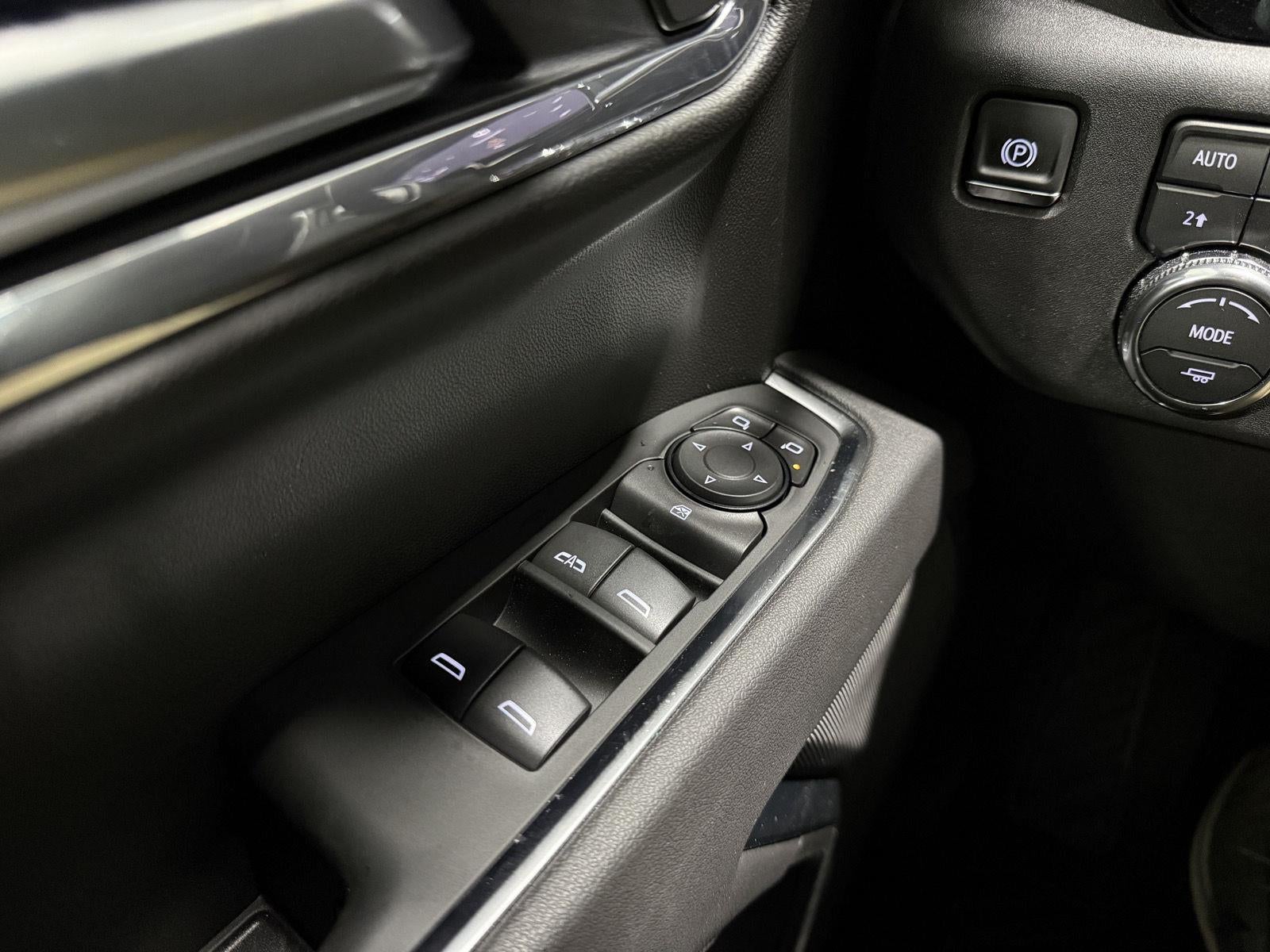 2025 GMC Sierra 1500 4WD Crew Cab Short Box Elevation with 3SB