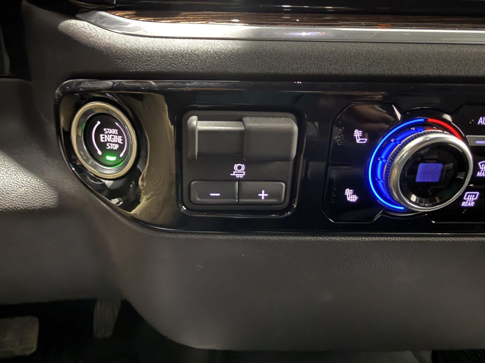 2025 GMC Sierra 1500 4WD Crew Cab Short Box Elevation with 3SB