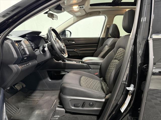 2022 Nissan Pathfinder SV 4WD