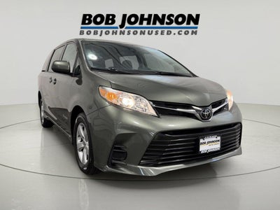 2020 Toyota Sienna LE