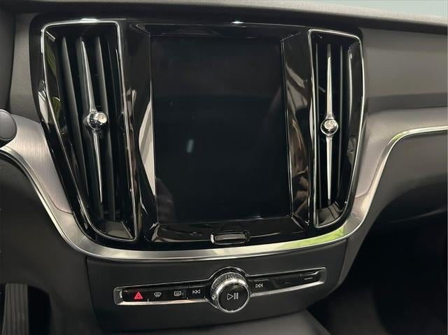 2025 Volvo S60 B5 Core