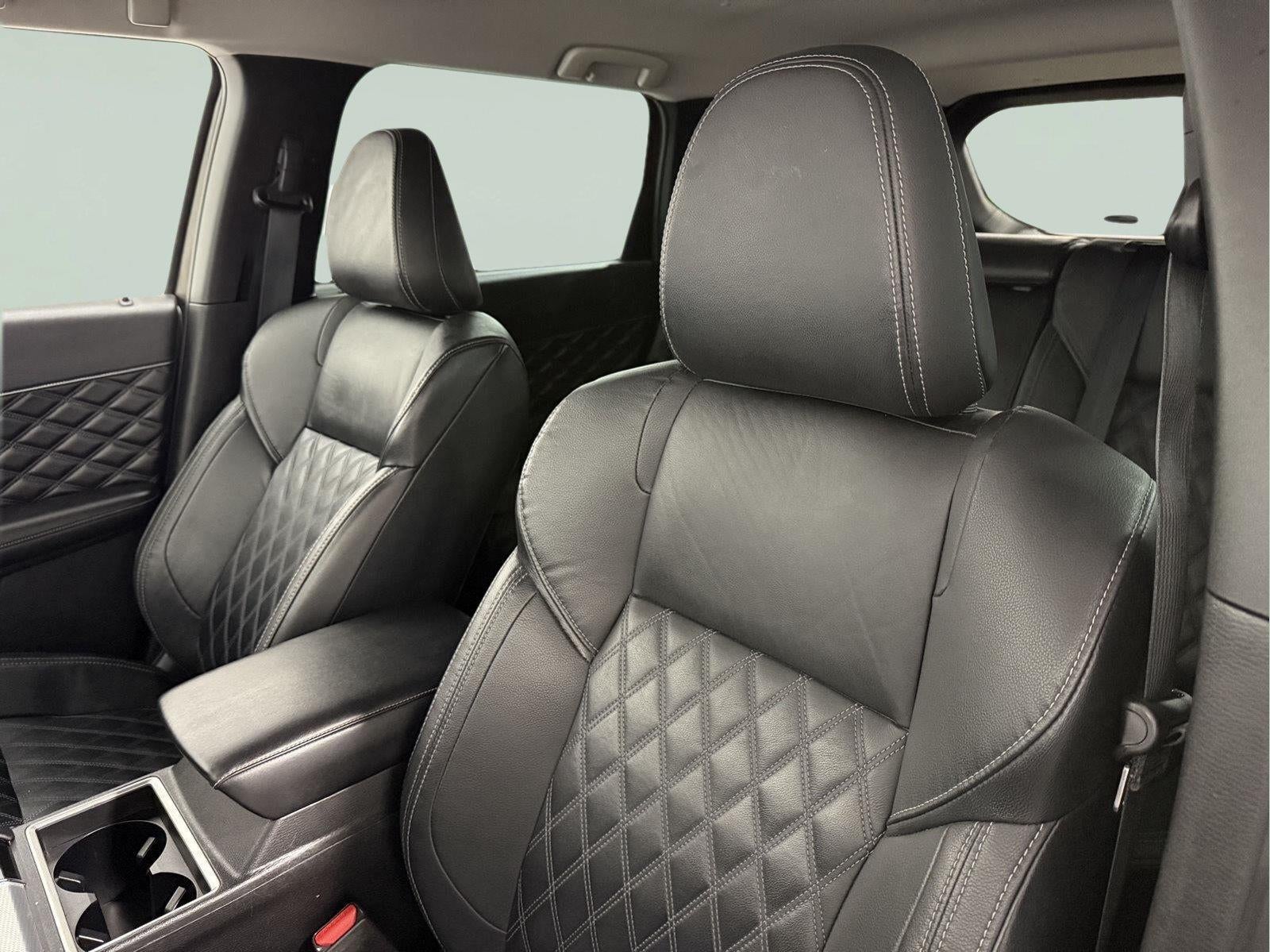 2022 Mitsubishi Outlander SEL Special Edition 2WD