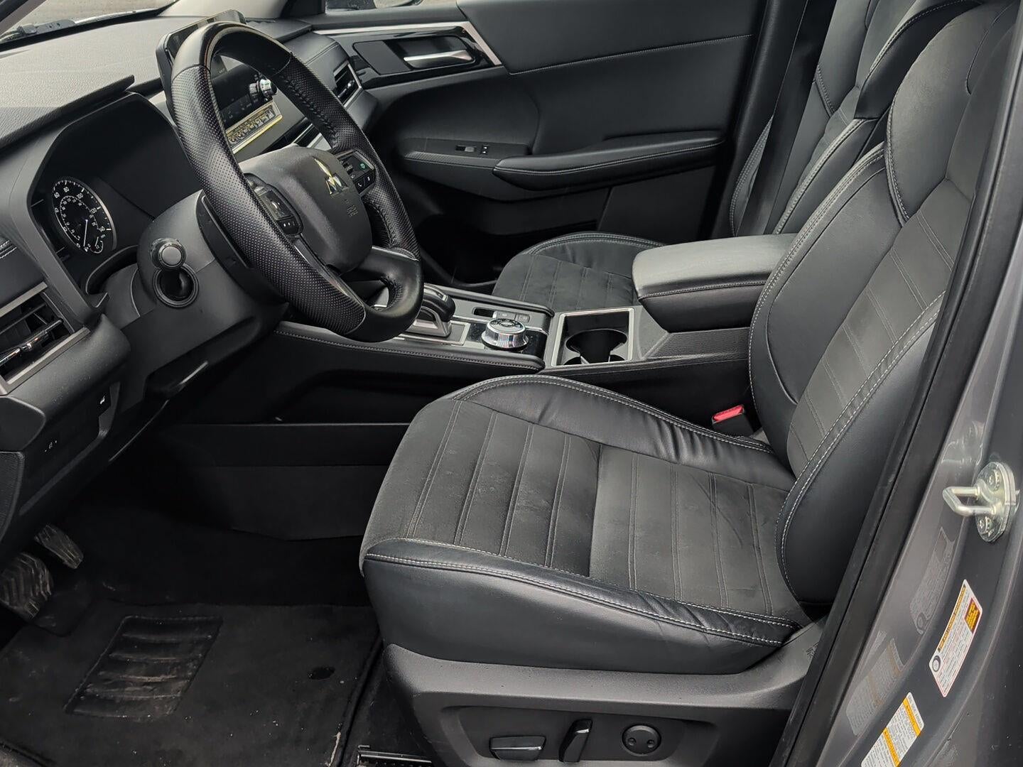 2022 Mitsubishi Outlander SE Launch Edition S-AWC