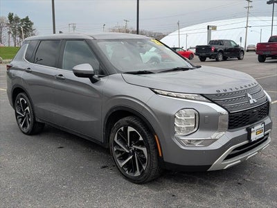 2022 Mitsubishi Outlander SE Launch Edition