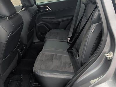 2022 Mitsubishi Outlander SE Launch Edition