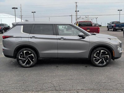 2022 Mitsubishi Outlander SE Launch Edition