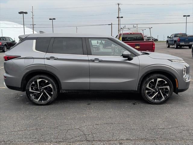 2022 Mitsubishi Outlander SE Launch Edition